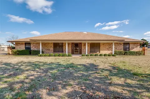 1234 Old Clark Rd, Cedar Hill, TX 75104