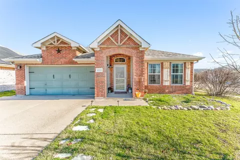 4201 Jasper Ln, Granbury, TX 76049