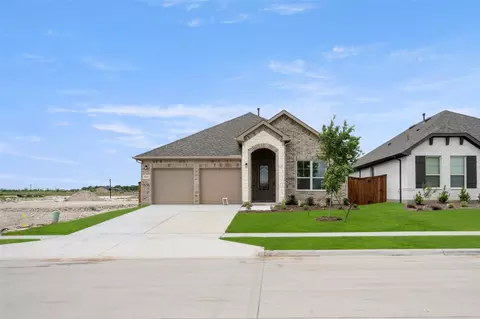 1243 Stockton Trl, Red Oak, TX 75154