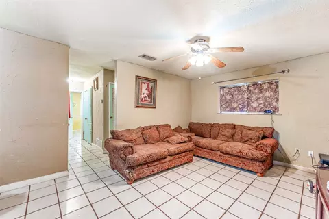 2108 SE 21st St, Mineral Wells, TX 76067