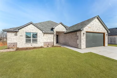 6614 Pinehurst Dr, Granbury, TX 76049