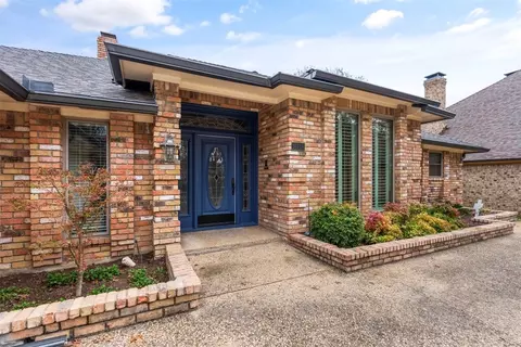 10116 Candlebrook Dr, Dallas, TX 75243
