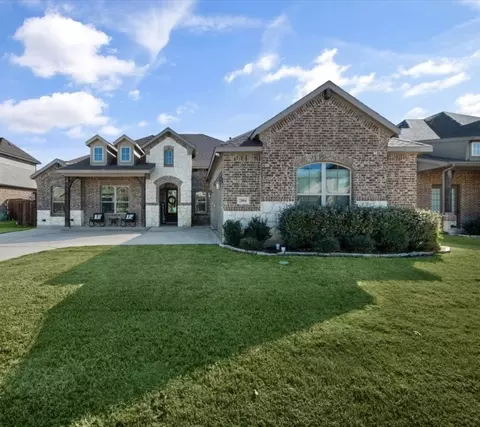 2804 Carrington Dr, Mansfield, TX 76063