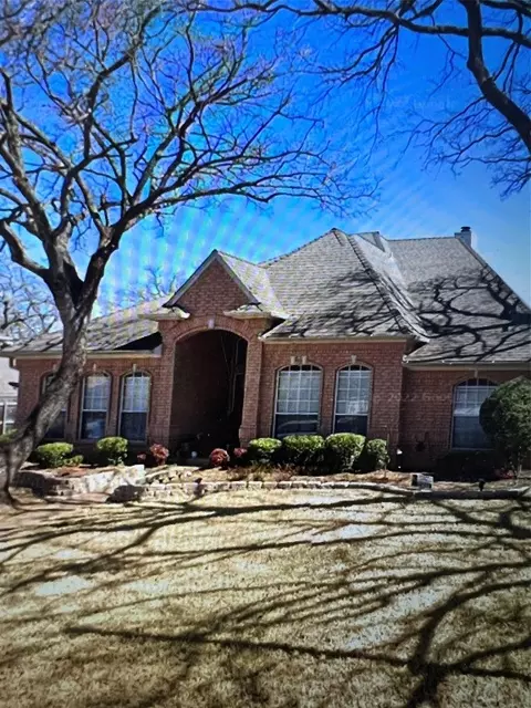 7107 Forestwind Ct, Arlington, TX 76001