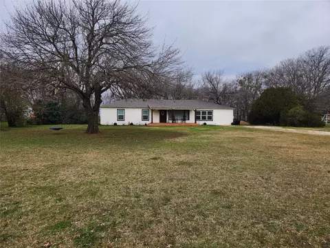 303 N Hughes St, Rio Vista, TX 76093