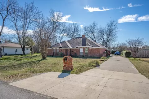 701 W End St, Terrell, TX 75160