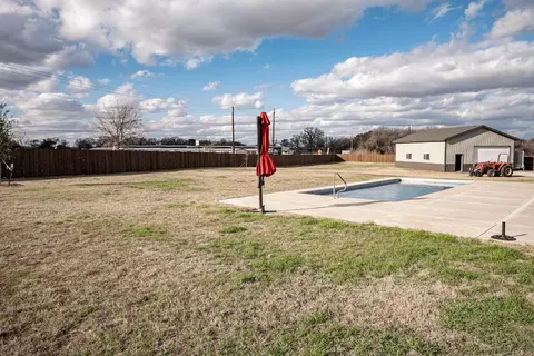 240 Etta Ln, Springtown, TX 76082 photo 27