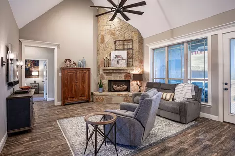 240 Etta Ln, Springtown, TX 76082 photo 5