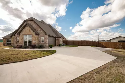 240 Etta Ln, Springtown, TX 76082 photo 3