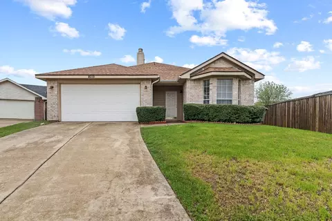 8015 Cassie Ct, Dallas, TX 75232