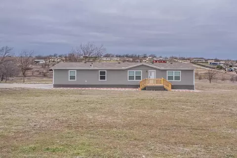 360 Prairie Trl, Rhome, TX 76078