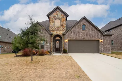 320 Thompson Dr, Van Alstyne, TX 75495