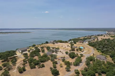 1201 Ridge Ct, Whitney, TX 76692