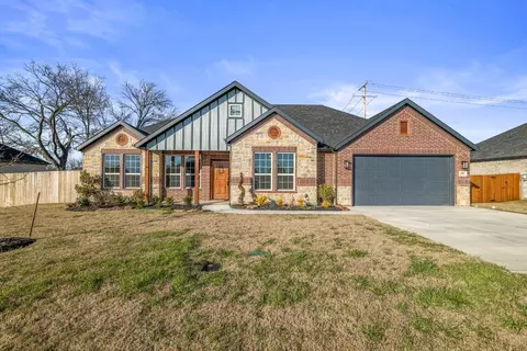 104 Guavin Ln, Blue Ridge, TX 75424