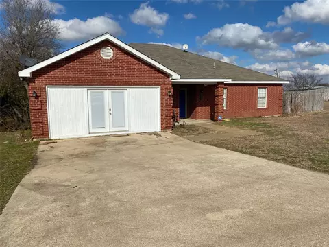 8001 Harvest Dr, Grandview, TX 76050