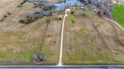 307 Page Rd, Whitesboro, TX 76273