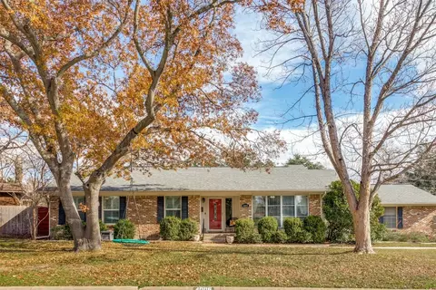 4005 Rothington Rd, Fort Worth, TX 76116