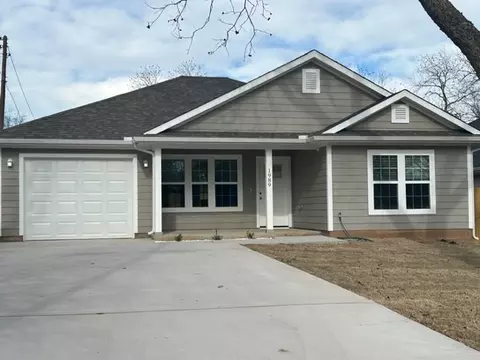 1989 W Bond St, Denison, TX 75020