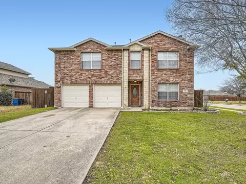 2211 Wagon Wheel Trl, Corinth, TX 76208