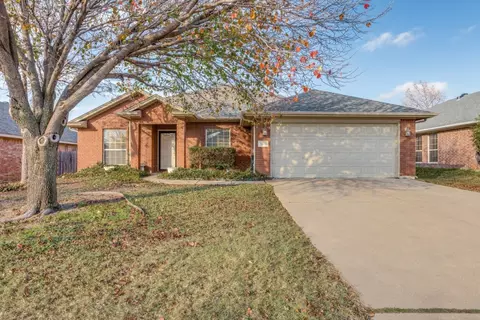3400 Muleshoe Ln, Fort Worth, TX 76179