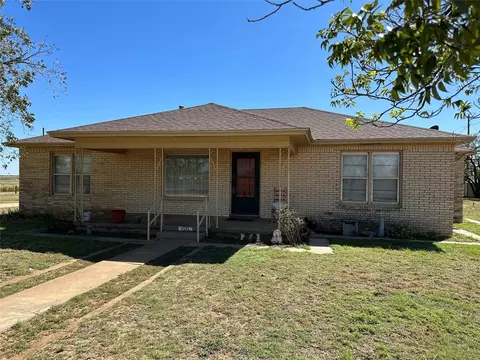 4523 W Hwy 180 Hwy, Snyder, TX 79549