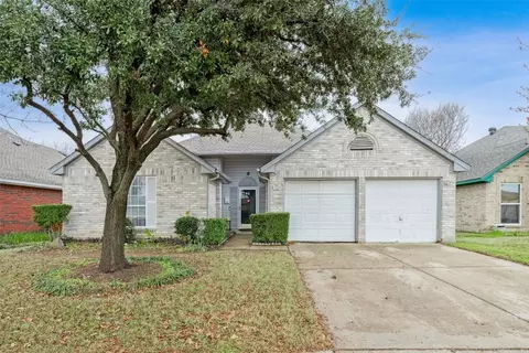 1214 Princeton Pl, Euless, TX 76040