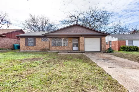 1806 W Belden St, Sherman, TX 75092
