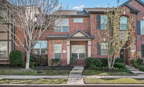 8624 Iron Horse Dr, Irving, TX 75063