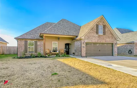 433 N Lost River Dr, Benton, LA 71006