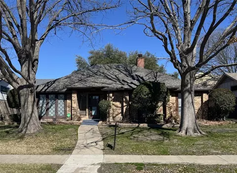 2509 Meadowridge Dr, Garland, TX 75044