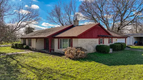 212 S Hitt St, Boyd, TX 76023