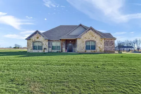 649 Wortham Rd, Whitewright, TX 75491