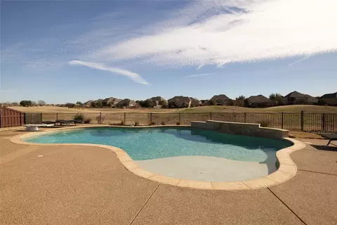 2418 Mona Vale Rd, Trophy Club, TX 76262