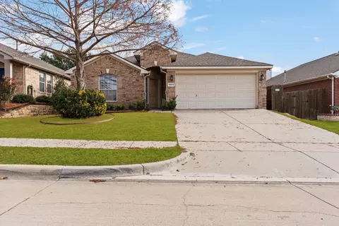 9004 Weller Ln, Fort Worth, TX 76244