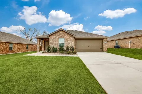 2711 Petrea Dr, Seagoville, TX 75159