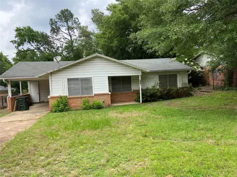 1809 W Barrett St, Tyler, TX 75702