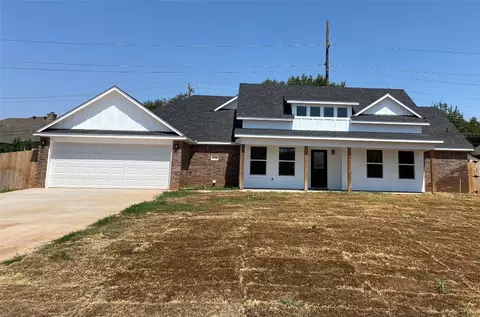 6710 Hillside Ct, Abilene, TX 79606