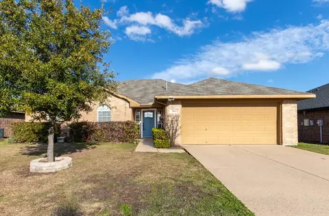 504 Wheat Valley Blvd, Venus, TX 76084