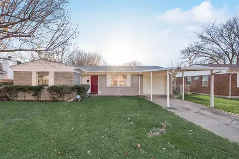 4741 Salem Dr, Mesquite, TX 75150