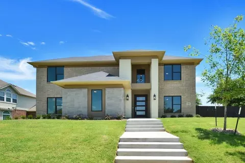 428 Crestone St, Desoto, TX 75115