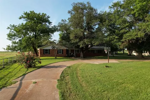 797 NE Access Rd, Mount Vernon, TX 75457