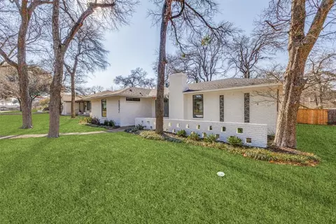 5837 Clendenin Ave, Dallas, TX 75228