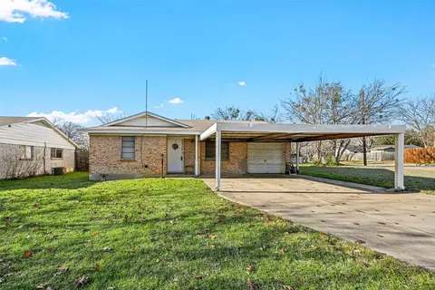 1408 Phillips St, Cleburne, TX 76033 photo 2