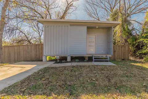 2918 Brigham Ln, Dallas, TX 75215
