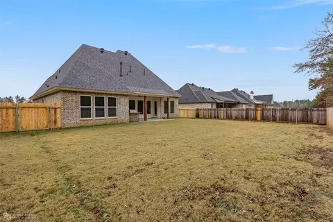 Exterior - 161 Sitka Loop, Haughton, LA 71037 photo 3 of 6
