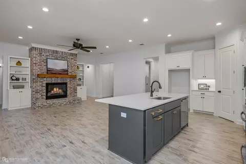 Kitchen - 161 Sitka Loop, Haughton, LA 71037 photo 1 of 5