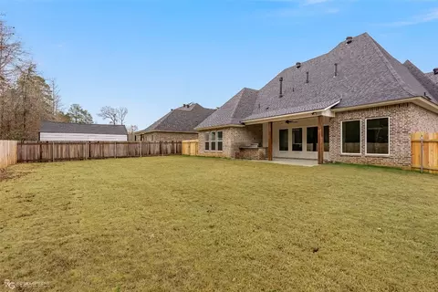 Exterior - 161 Sitka Loop, Haughton, LA 71037 photo 2 of 6