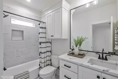 Bath - 161 Sitka Loop, Haughton, LA 71037 photo 6 of 6