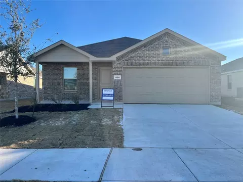 1025 Moonshine Dr, Haslet, TX 76052