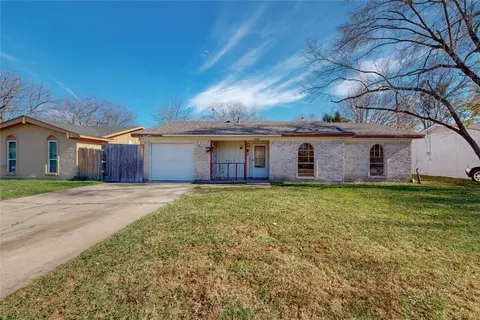 1344 Eastside Dr, Mesquite, TX 75149